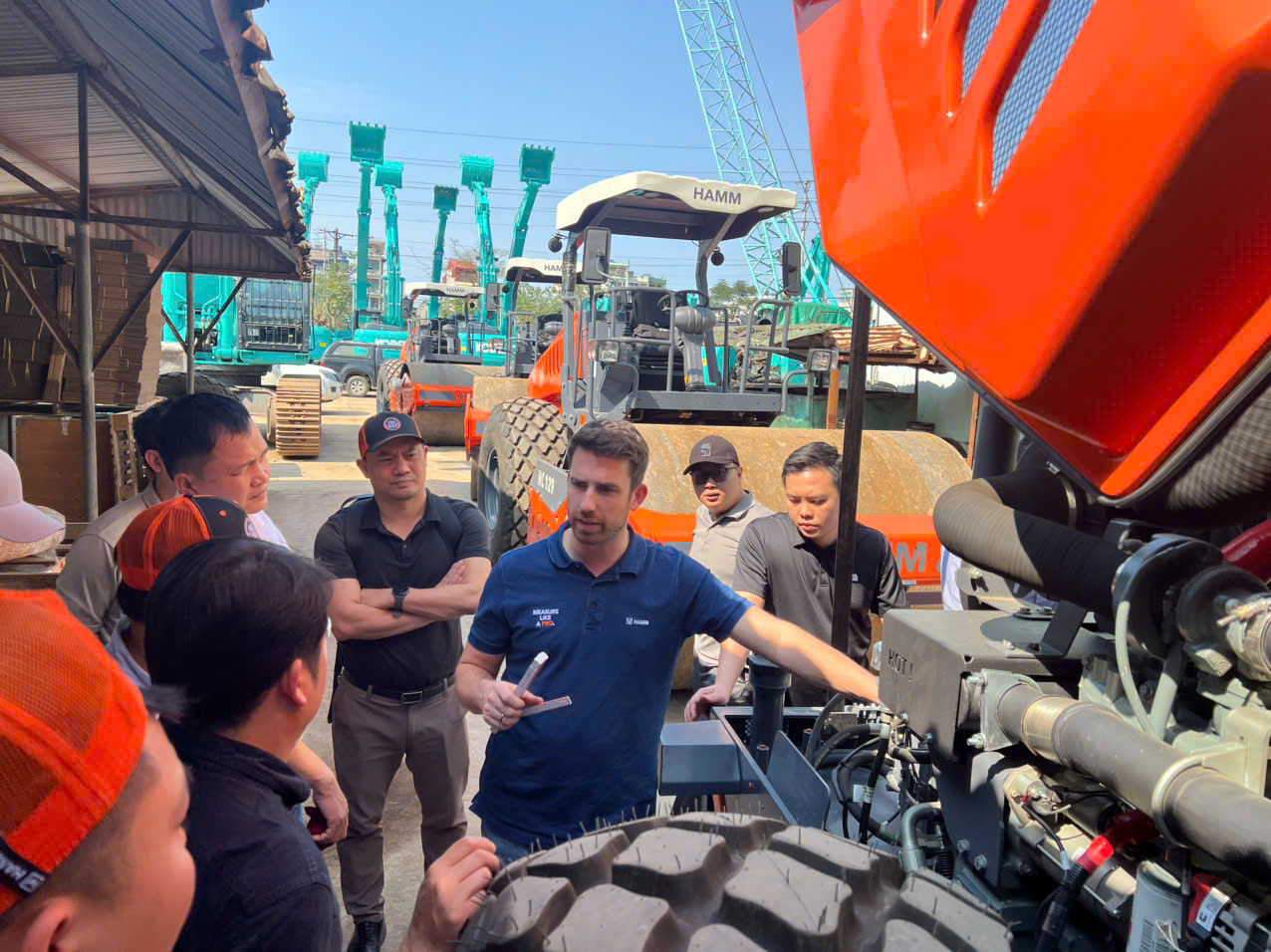 Thiết Bị Đầu Tư Bình Minh Cập Nhật Công Nghệ Xe Lu HAMM Mới Nhất Qua Chuỗi Đào Tạo Trực Tiếp Từ Hãng